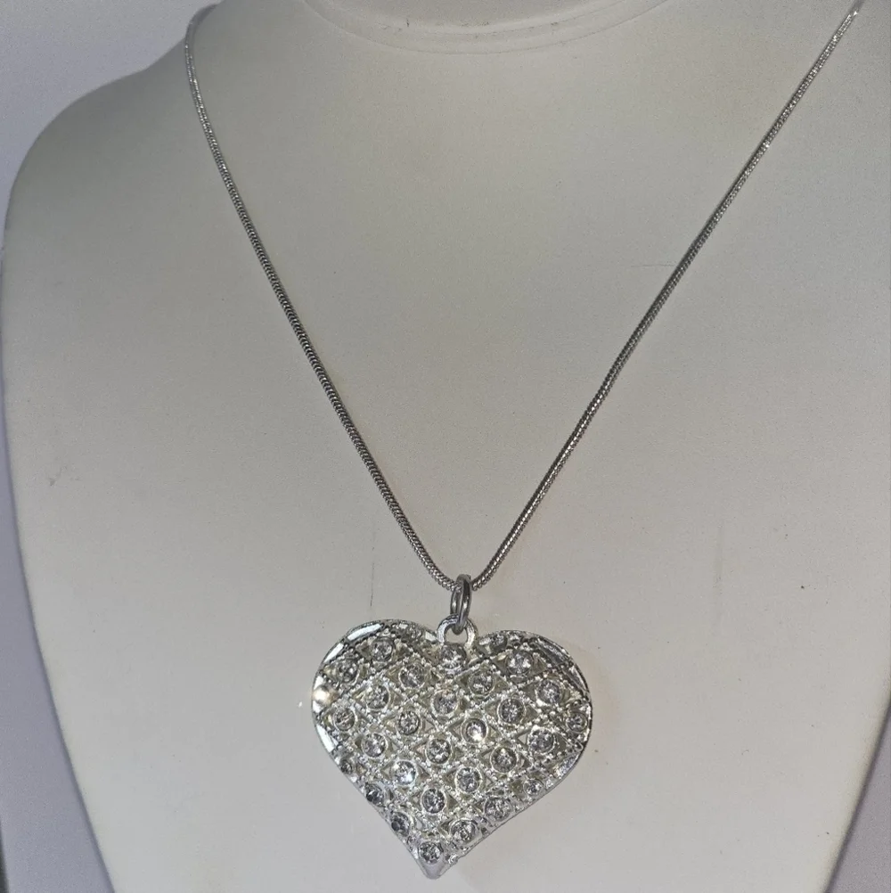 👍5 for $20 Heart Pendant Necklace Silver Tone Rhinestones Snake Chain